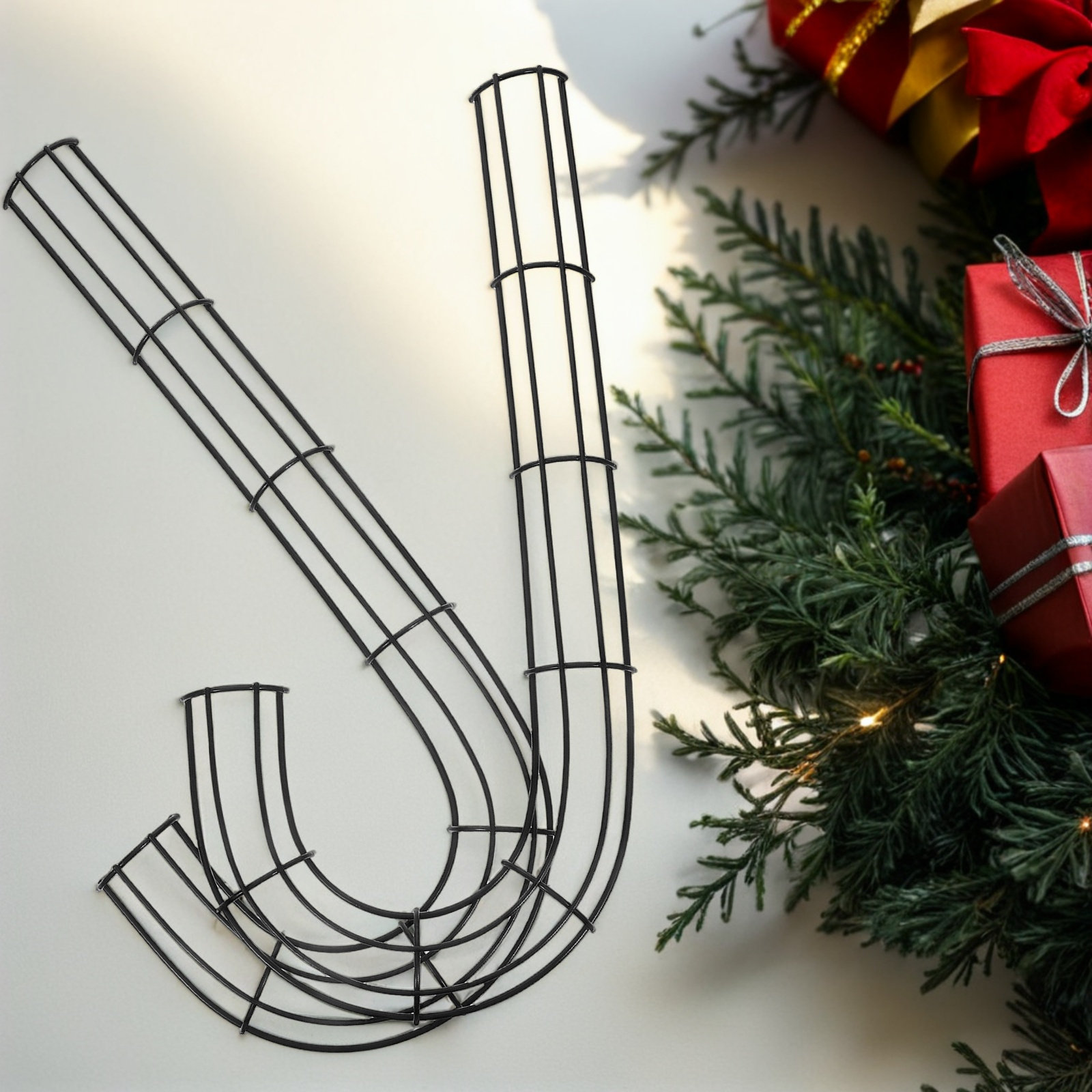2個入り クリスマス J字型 リースフレーム 金属ワイヤーフ - Wreath Form Wire のレビューと価格